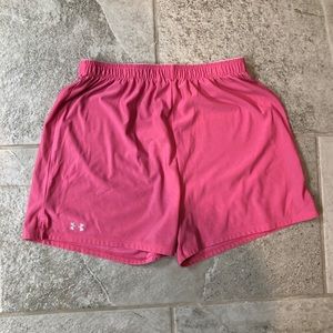 Under Armour women’s shorts💕💕